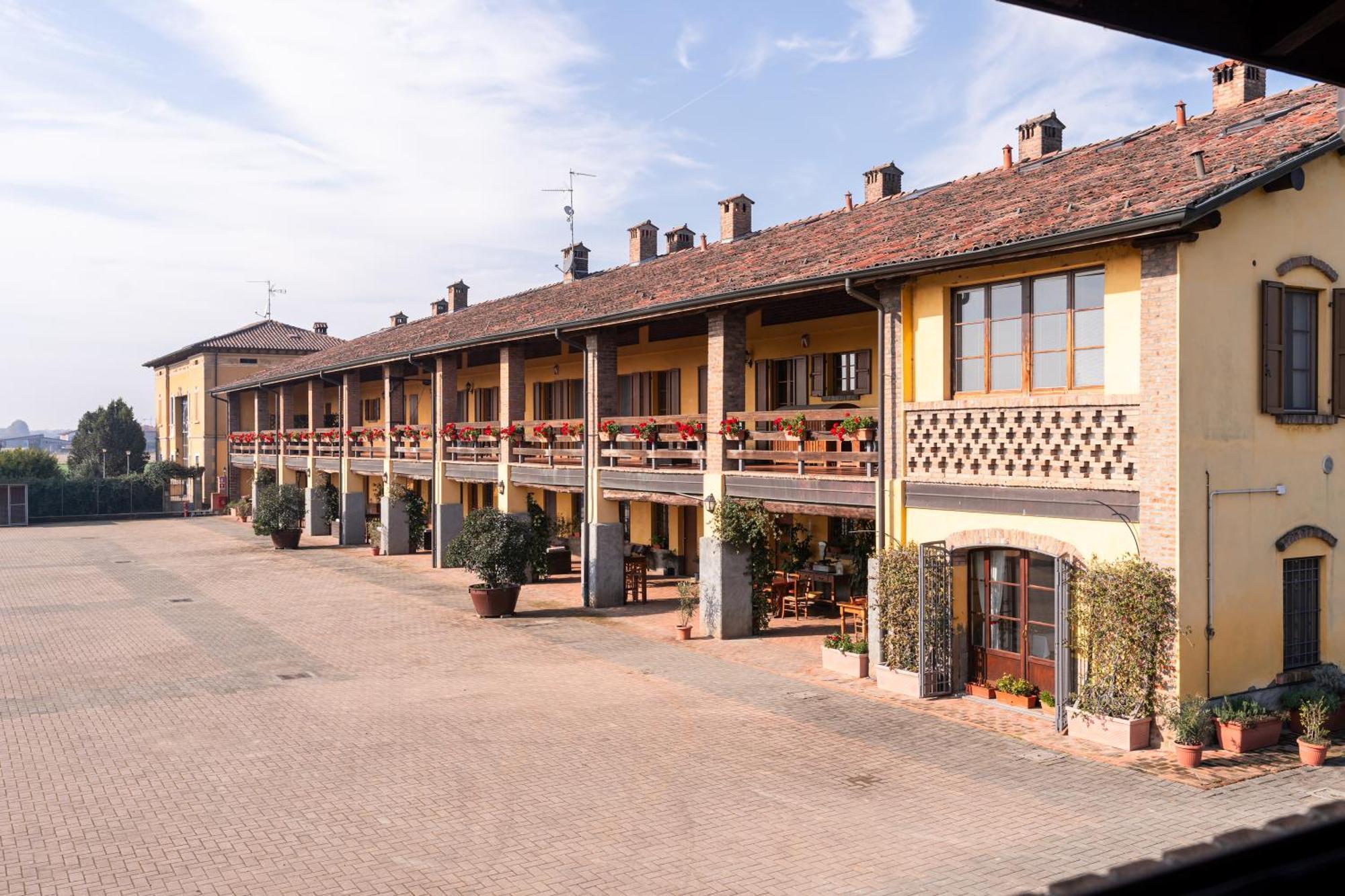 Agriturismo Bassanella Treviglio Esterno foto